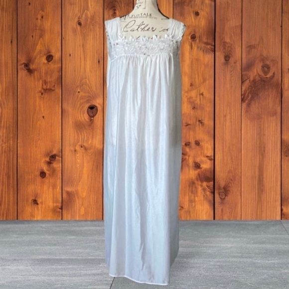 Vanity Fair Nightgown and Robe Vintage Wedding Set NWOT size L - Picture 4 of 12